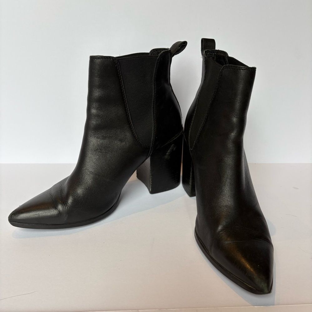 Steve Madden Women's Elegant Black Leather Ankle Boots Block Heel size 9M